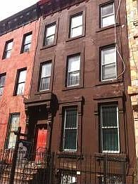 2nd image of 129 Jefferson Ave