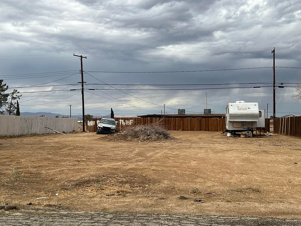 2nd image of 8859 Aspen Ave