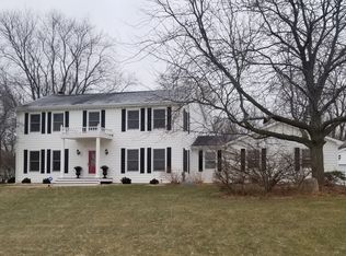 40971 N Gridley Dr, Antioch, IL 60002