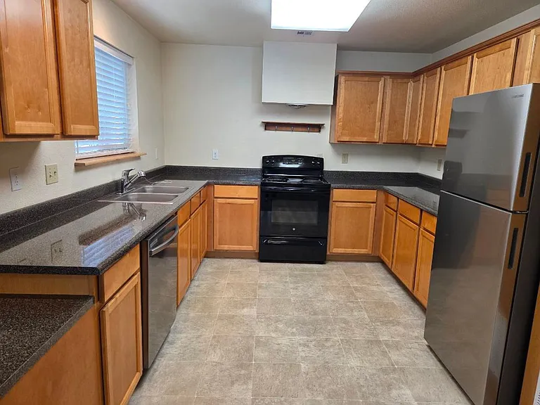 295 Tolman Creek Rd — Photo 8