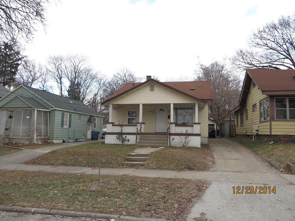 1st image of 1864 Jerome Ave SW