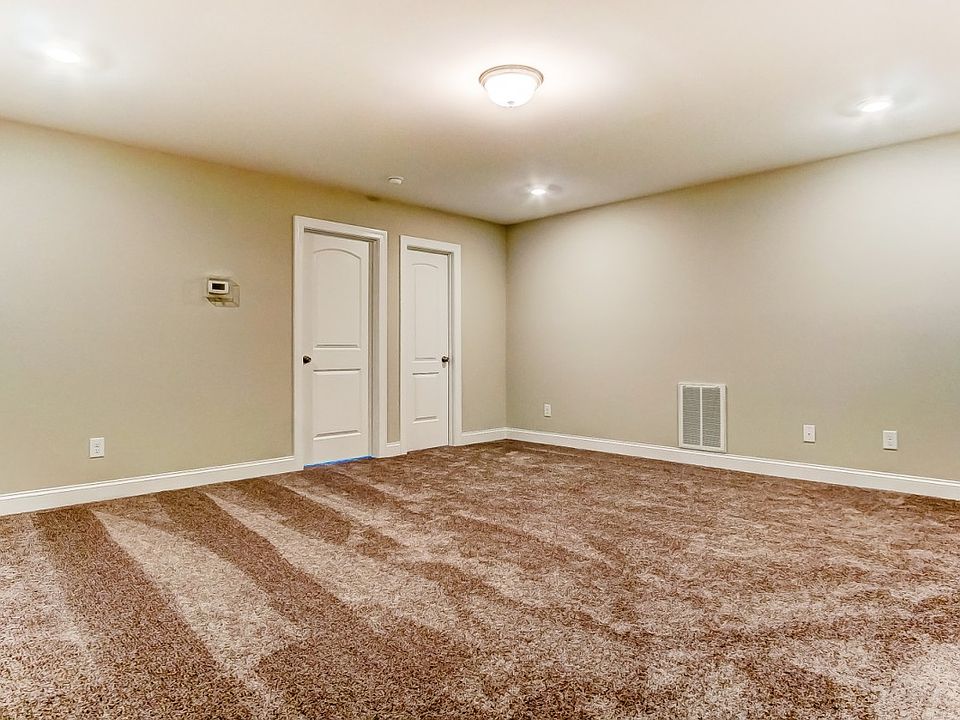 1st image of 8101 Manakel Dr