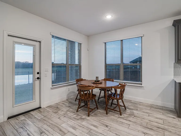 2643 Perdenales Dr — Photo 16