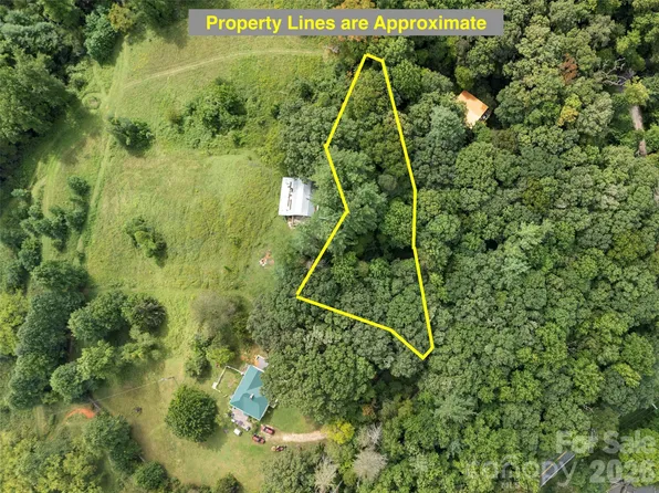 9999 Royal Knoll Dr, Hendersonville, NC 28739