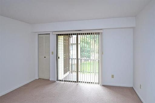 5th image of 6049 Country Club Dr