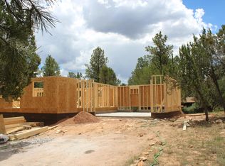 1937 Twin Pines Trl, Overgaard, AZ 85933