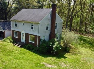 160 Forge Rd, North Kingstown, RI 02852