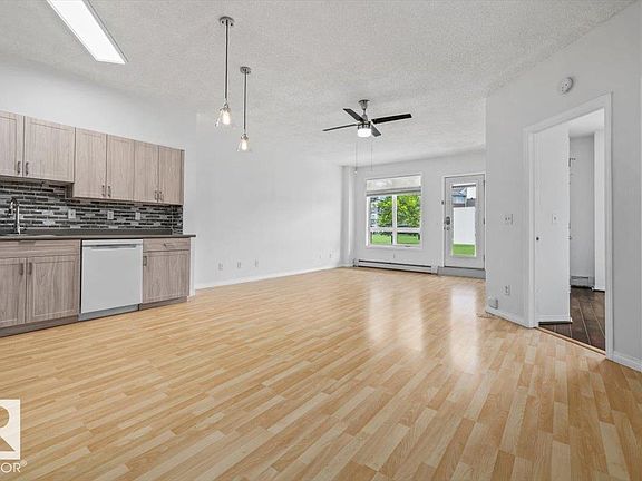 3rd image of 6315 135th Ave NW #116