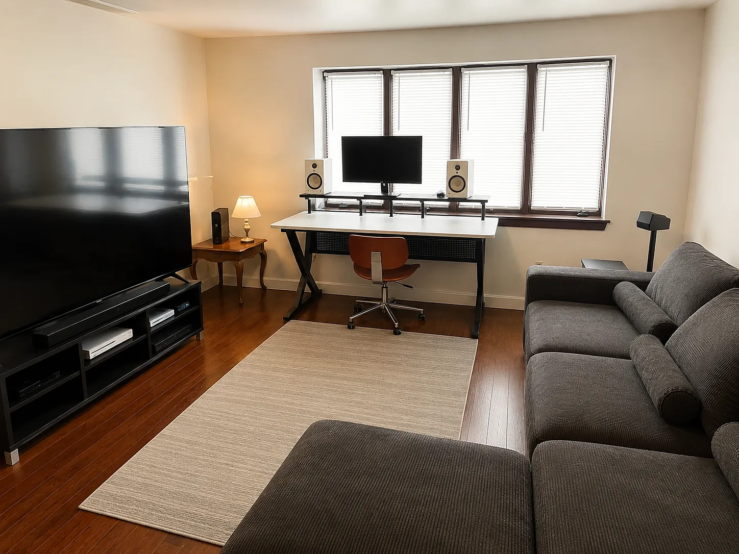 2 bed, $1,250 — Photo 1
