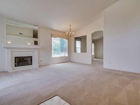 2nd image of 1041 Honeysuckle Dr