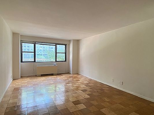 1st image of 300 W 55th St APT 3M