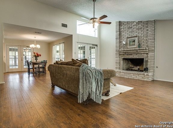 4th image of 13406 Marceline Dr