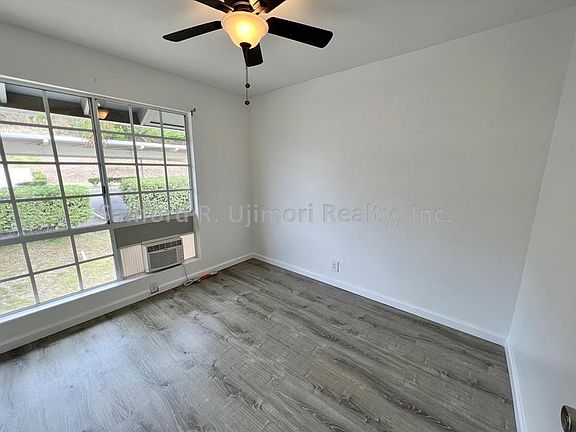 4th image of 92-1031 Alaa St #17/202