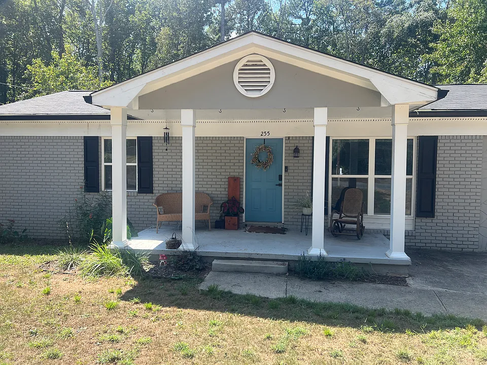 255 Martin Cir