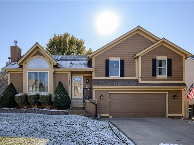 16729 W 155th Ter, Olathe, KS, 66062