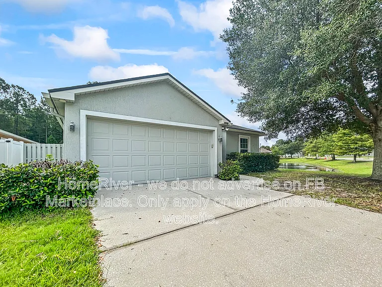 2219 Sotterley Ln — Photo 13