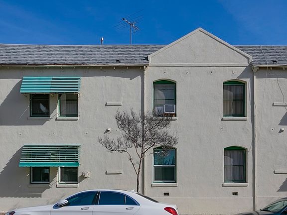 4th image of 601 E Harvard St