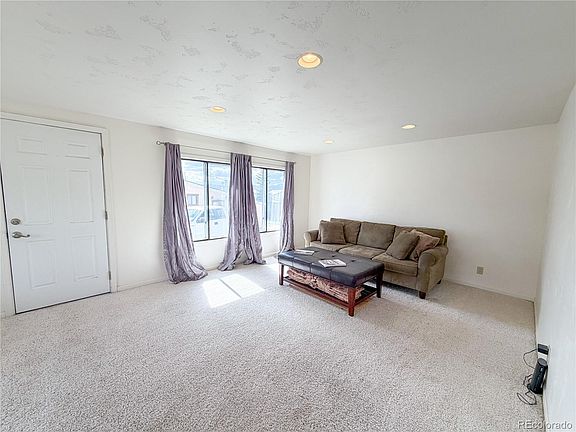 5th image of 430 E 5th Street