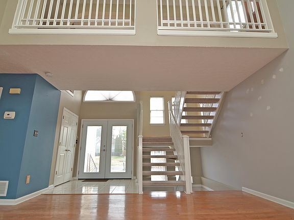 3rd image of 8703 Chelmer Ln