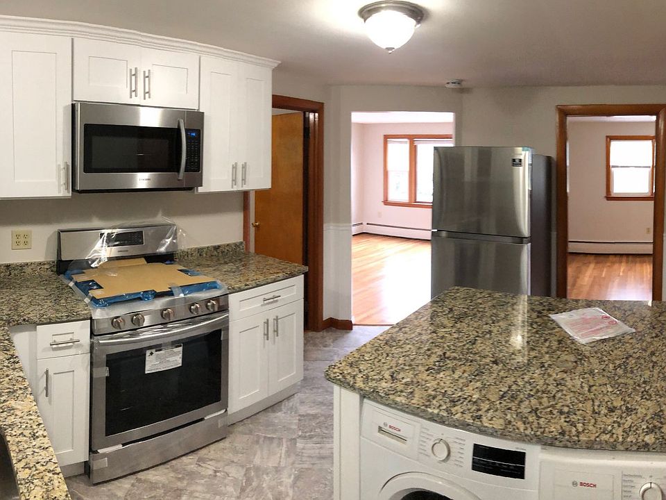 1st image of 155 Main St #2R