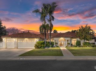 8808 Omeara Ct, Bakersfield, CA 93311