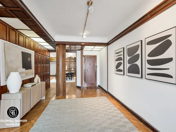 140 Riverside Drive image 5 of 18