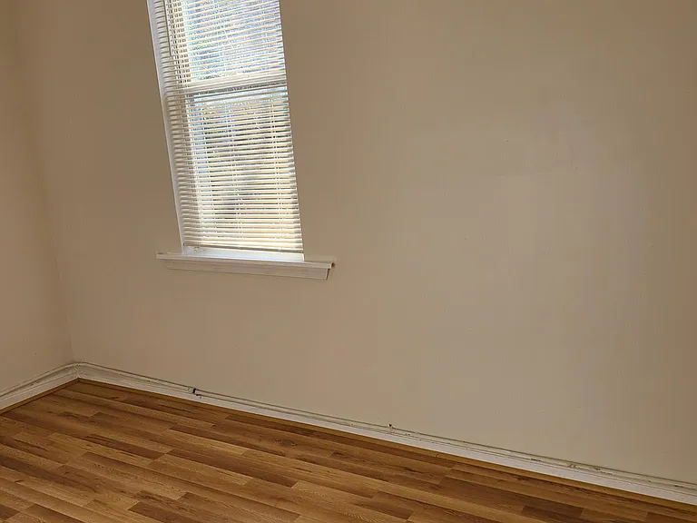 2306 Mount Royal Ter #2E — Photo 3
