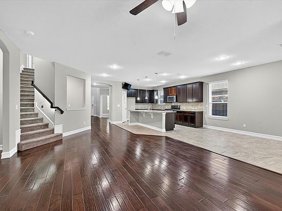 3rd image of 2325 Leeward Pl