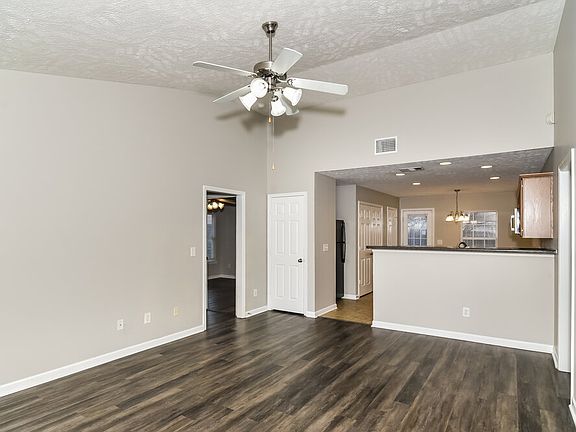 3rd image of 177 Howard Woody Dr