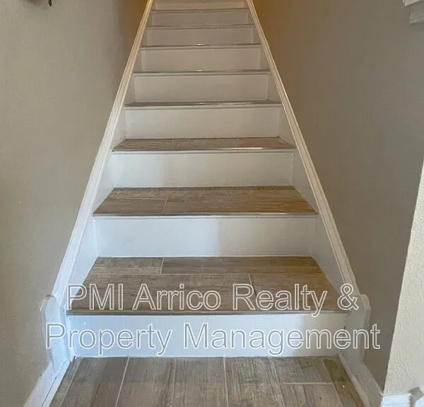 10840 Johanna Ave — Photo 14
