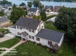 1423 S Riverside Ave, Saint Clair, MI 48079