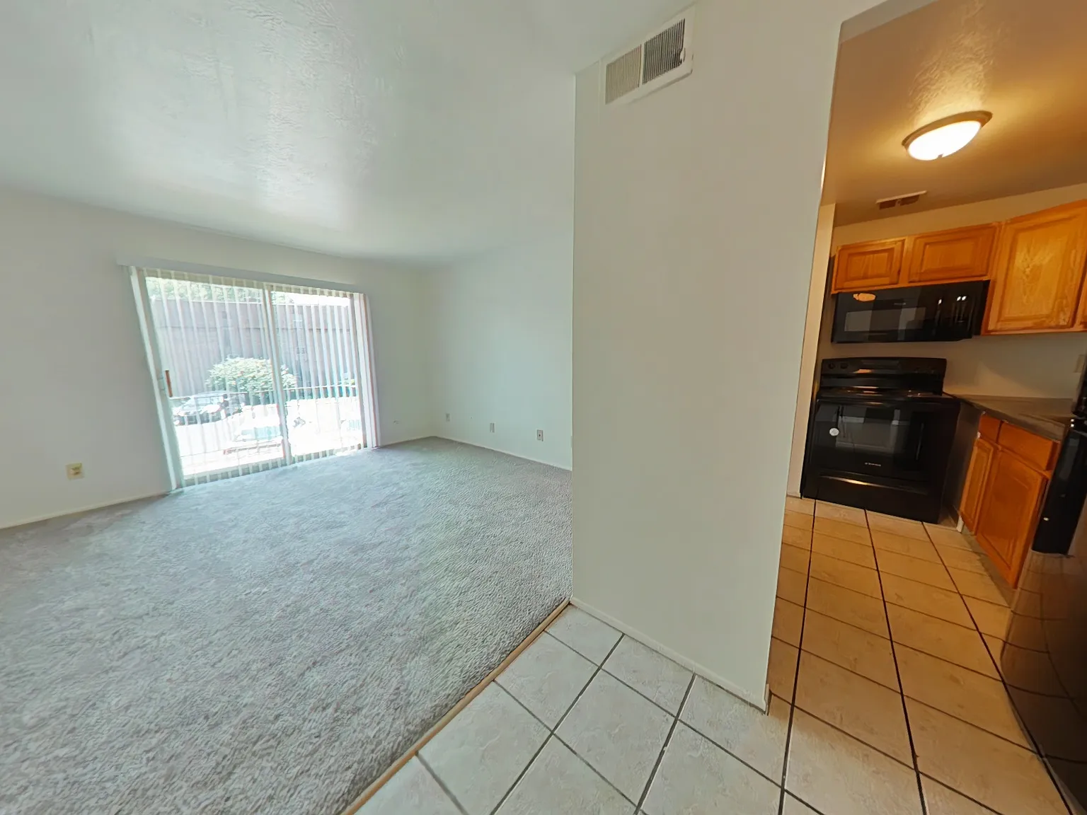 1 bed, $755 — Photo 3