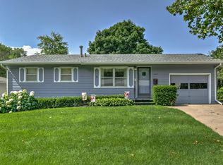 1207 Eastwood Ln, Council Bluffs, IA 51503