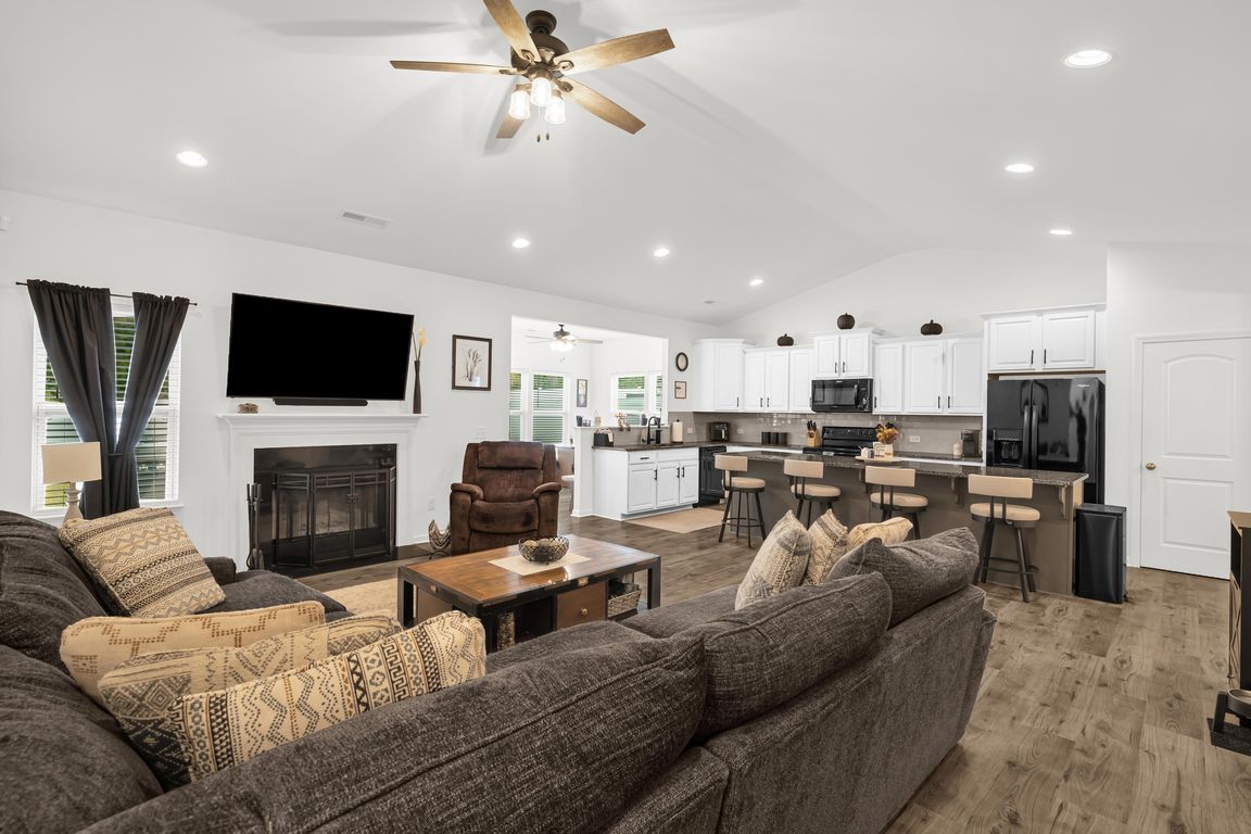 next background image