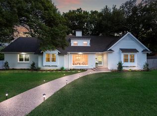 2700 Wooded Acres Dr, Waco, TX 76710