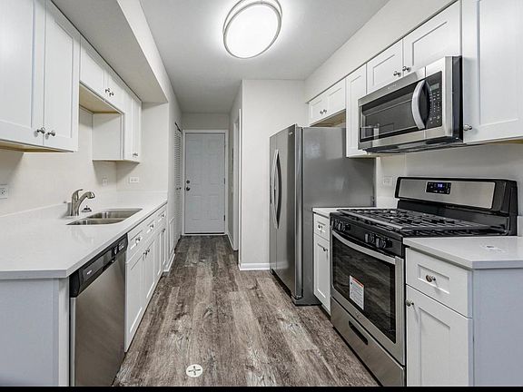 2nd image of 723 Wellington Ave #723