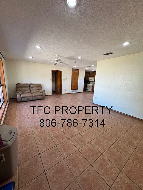 2 bed, 1189 sqft, $2,000 — Photo 4