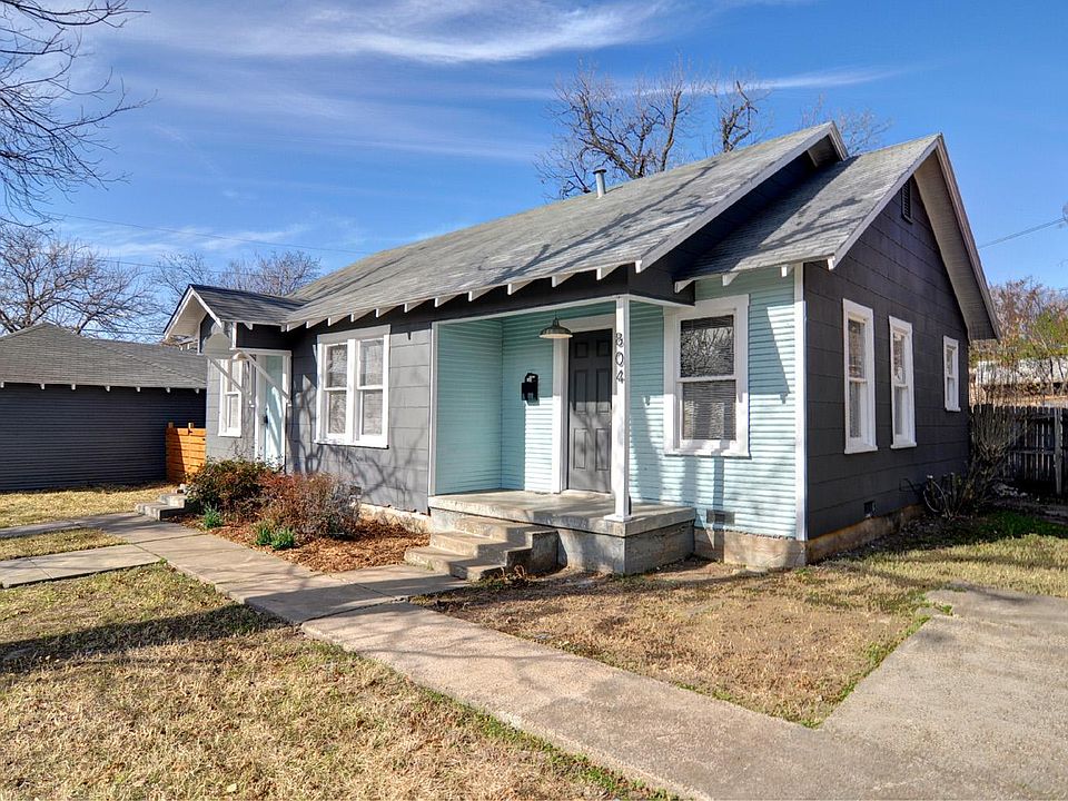 1st image of 804 W Lowden St