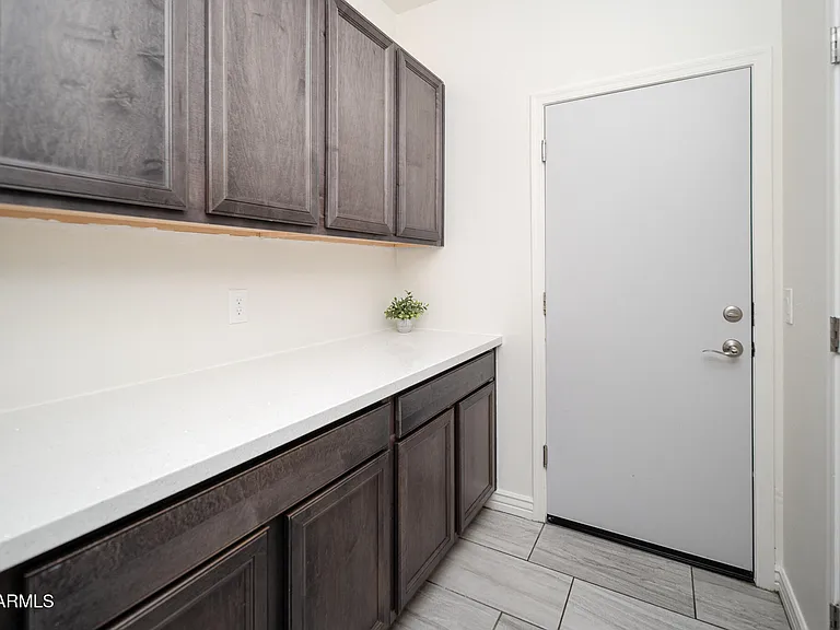18338 W Getty Dr — Photo 11