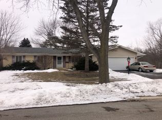 4150 William Ct, Hoffman Estates, IL 60192