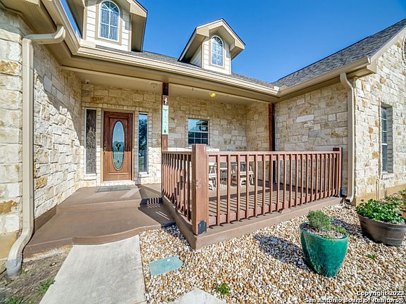 3rd image of 149 Rosewood Dr