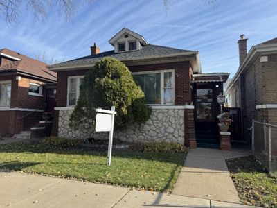 8239 S Ridgeland Ave, Chicago, IL, 60617