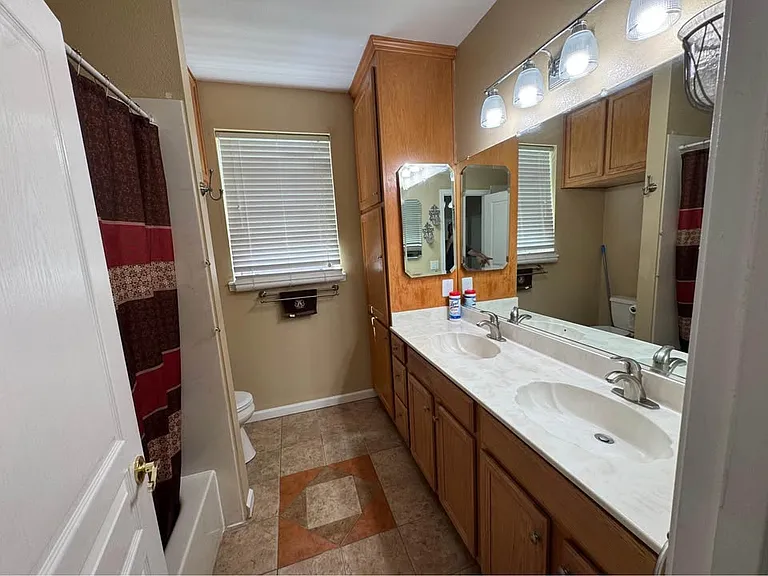 2323 Tegea Ln — Photo 11