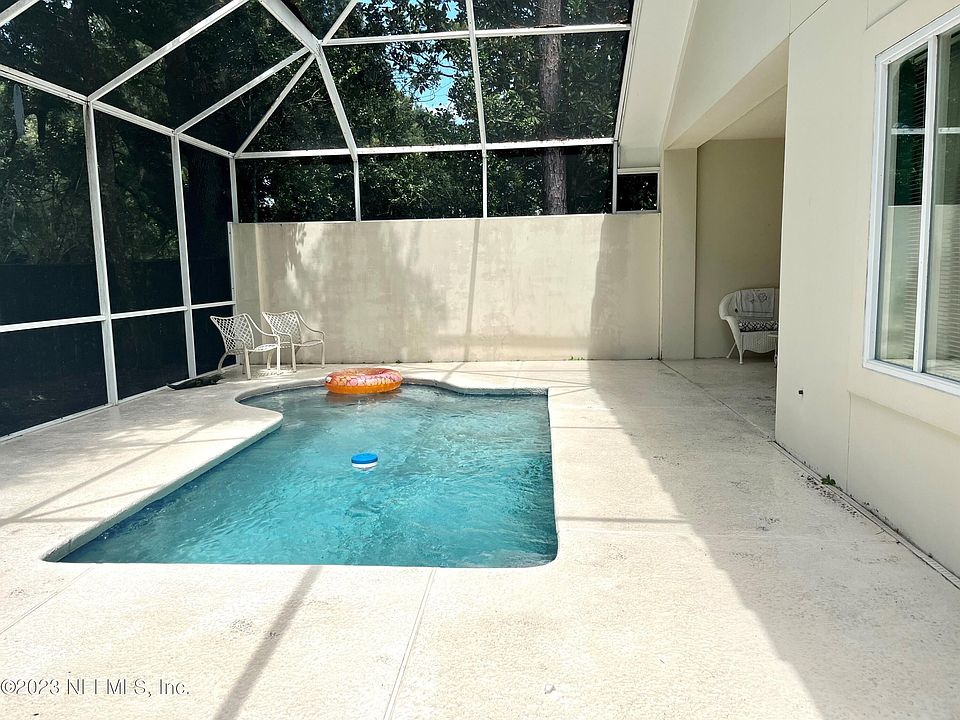 2nd image of 100 SURREY Lane