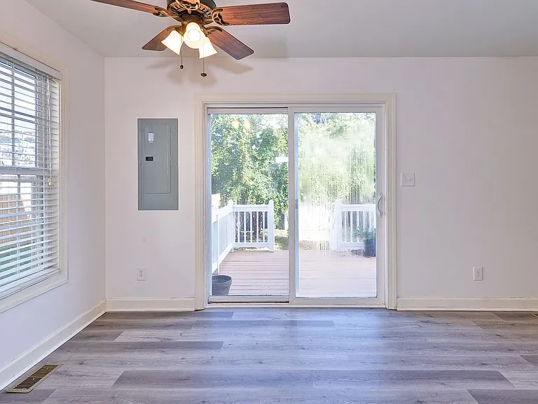 3108 Taylor Ave — Photo 16