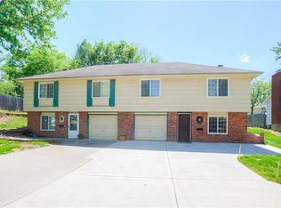 7125 N Berkley Ave, Kansas City, MO 64152