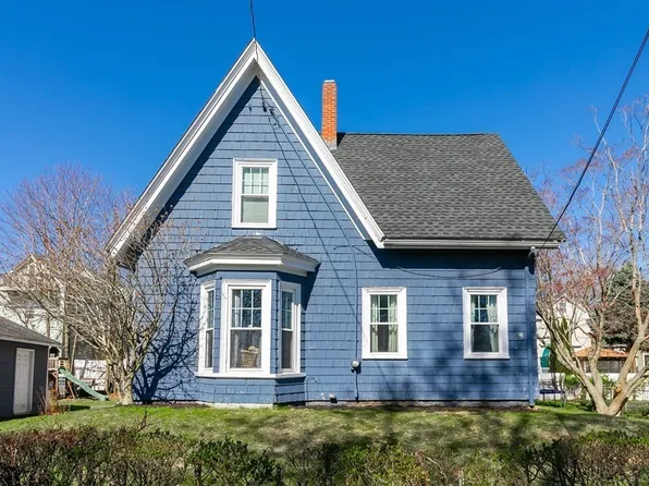 140 Walnut St, Dorchester, MA 02122