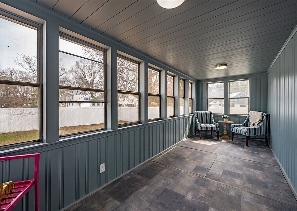 194 Holyoke Rd, Westfield, MA 01085 Zillow