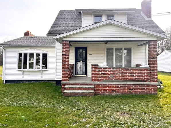 6560 Maplebrook Ave NE, East Canton, OH 44730