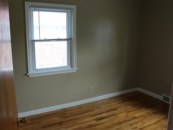 2nd image of 793 W 11th St #C